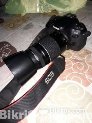 Canon 77D